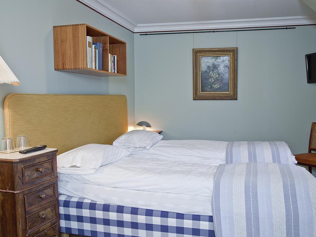 Lilla Hotellet Bed & Breakfast Strängnäs Kamer foto